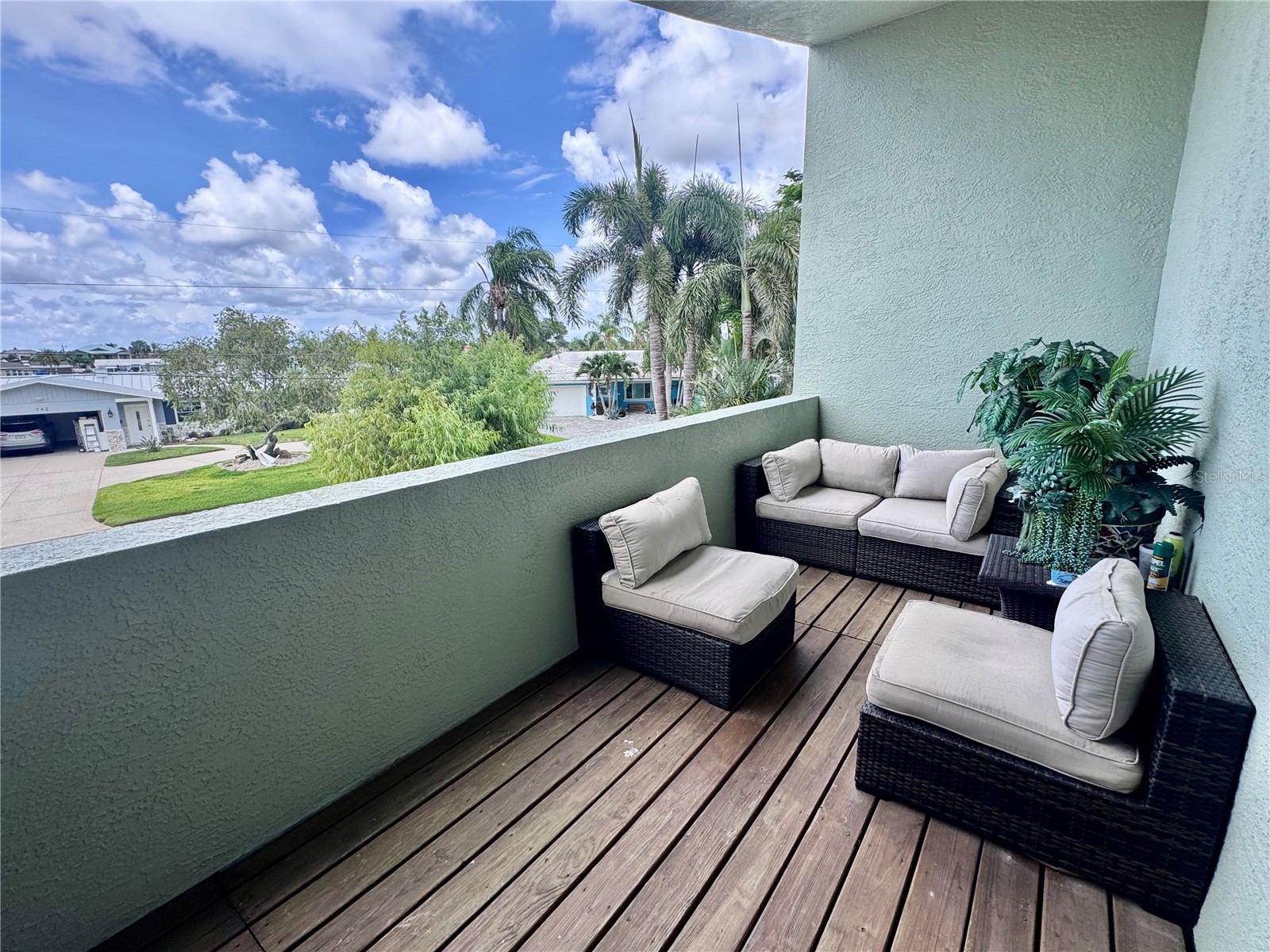 735 79th Circle S Saint Petersburg FL 33707 TB8521145 image36