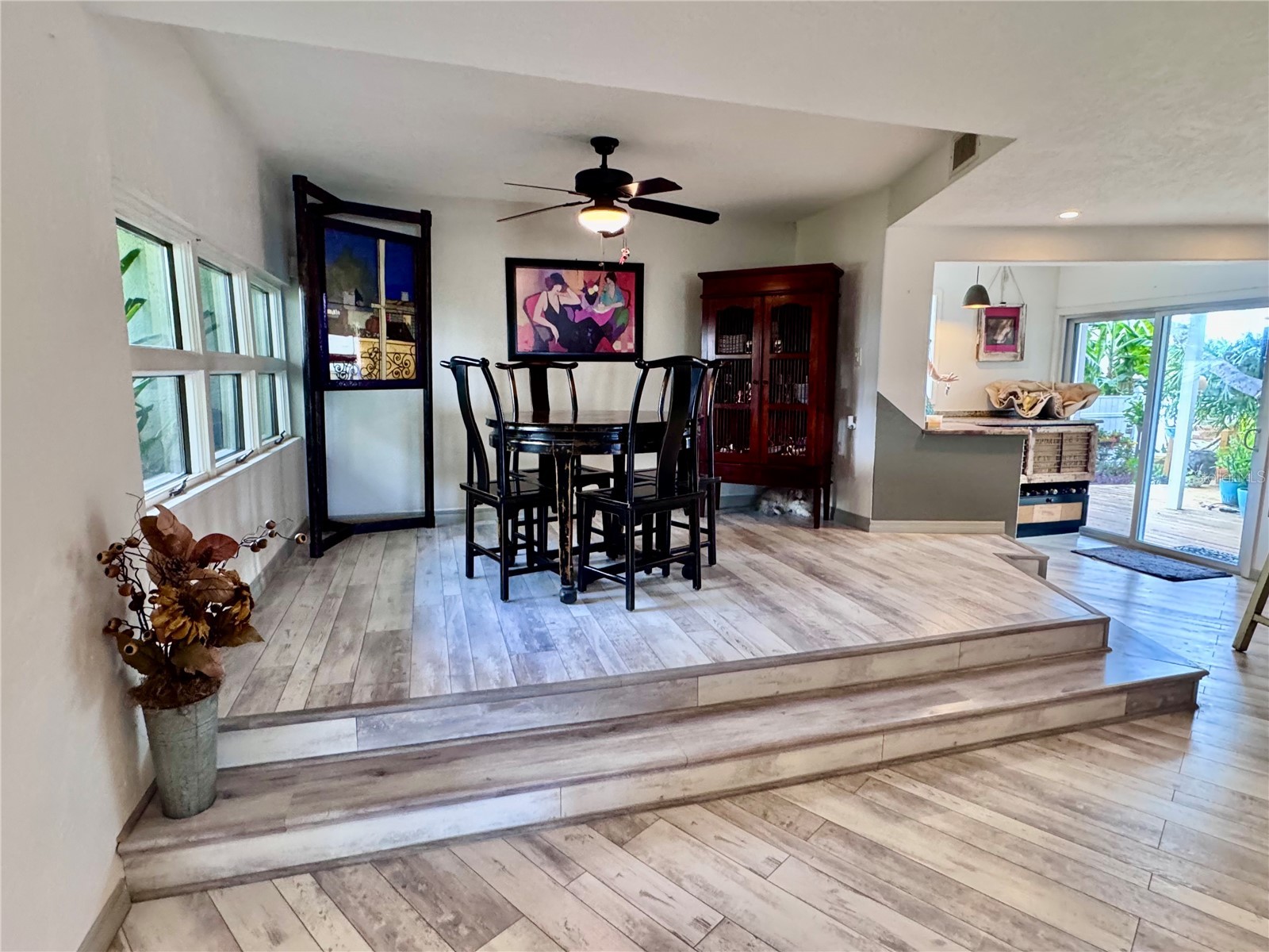 735 79th Circle S Saint Petersburg FL 33707 TB8521145 image8