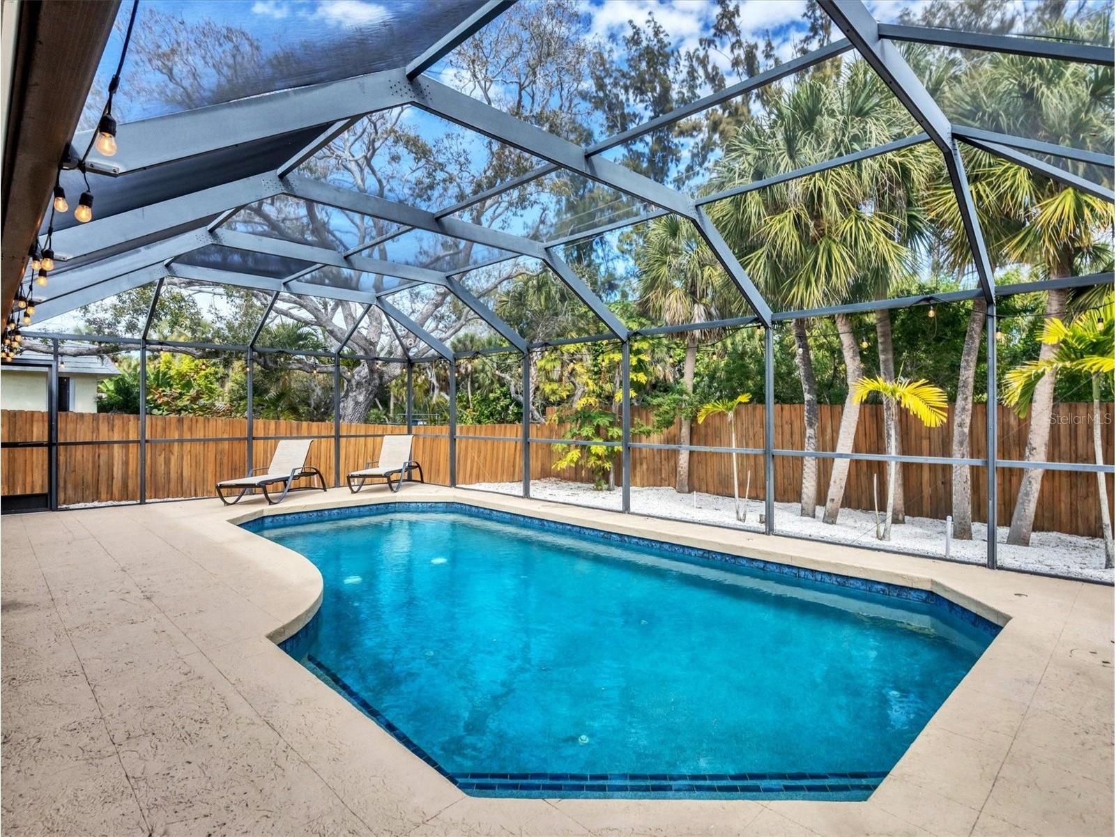 735 Birdsong Lane Sarasota FL 34242 A4660352 image1