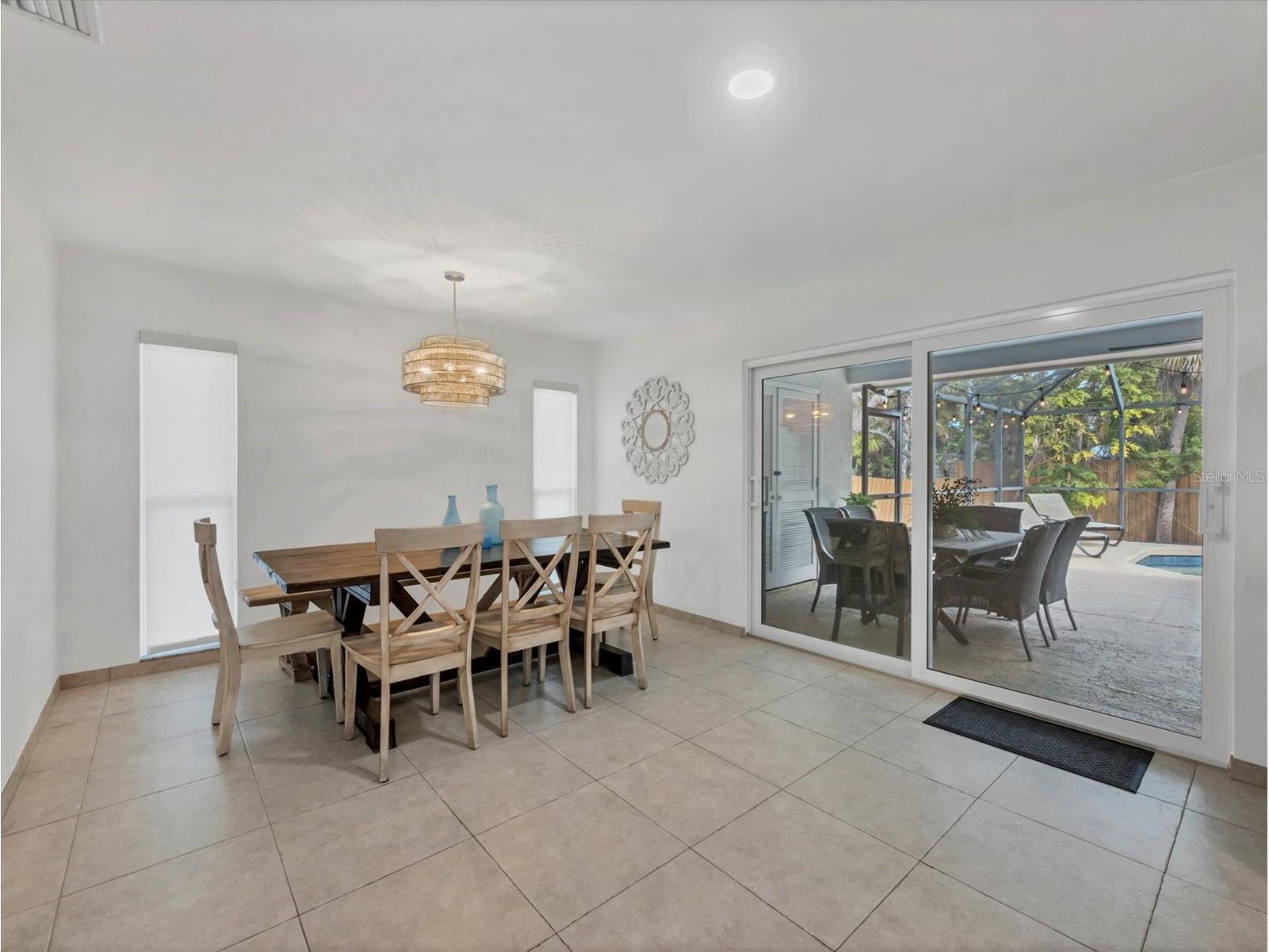 735 Birdsong Lane Sarasota FL 34242 A4660352 image12