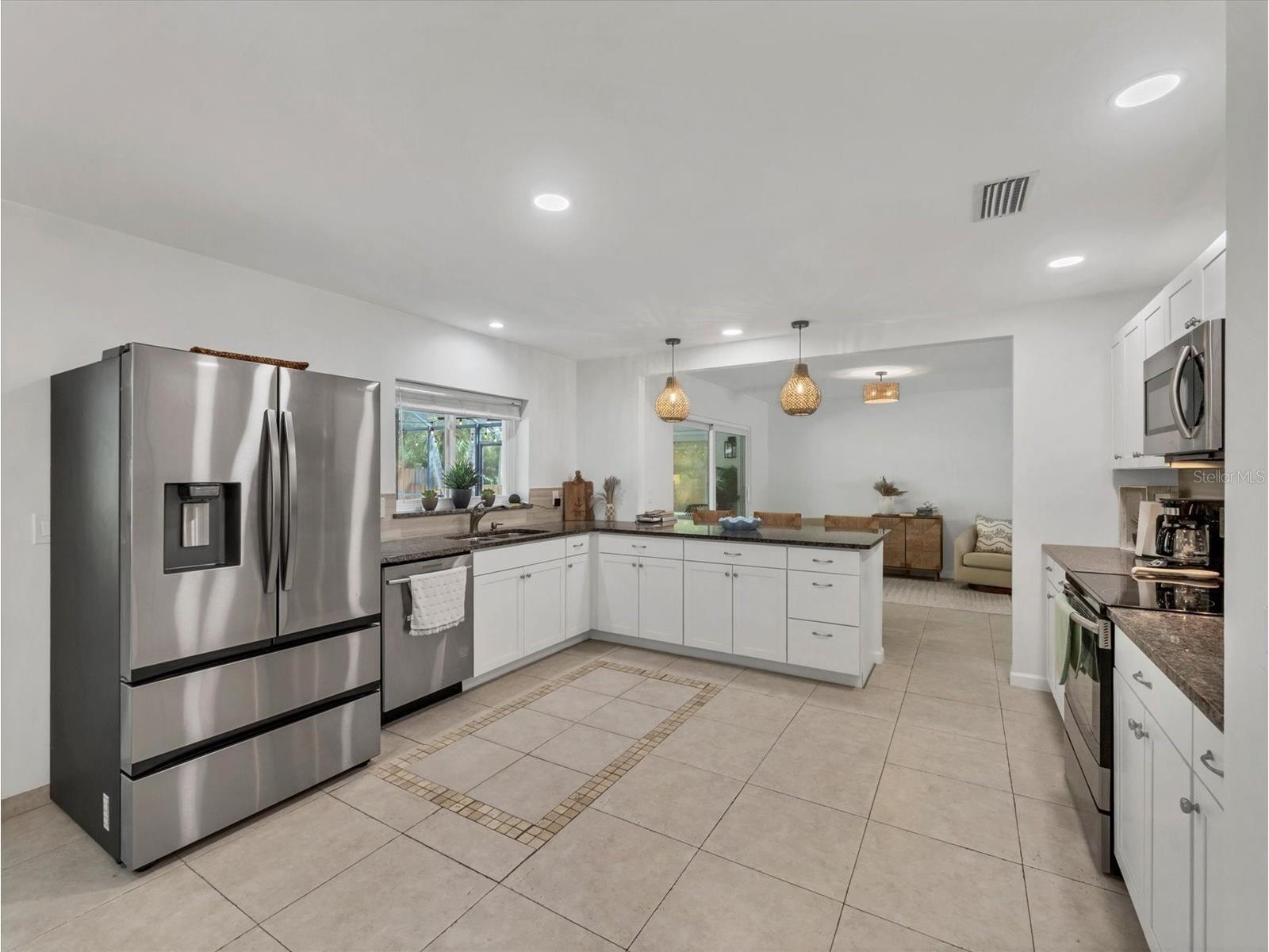 735 Birdsong Lane Sarasota FL 34242 A4660352 image13