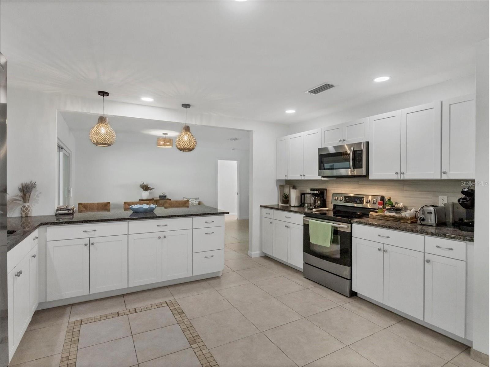 735 Birdsong Lane Sarasota FL 34242 A4660352 image14