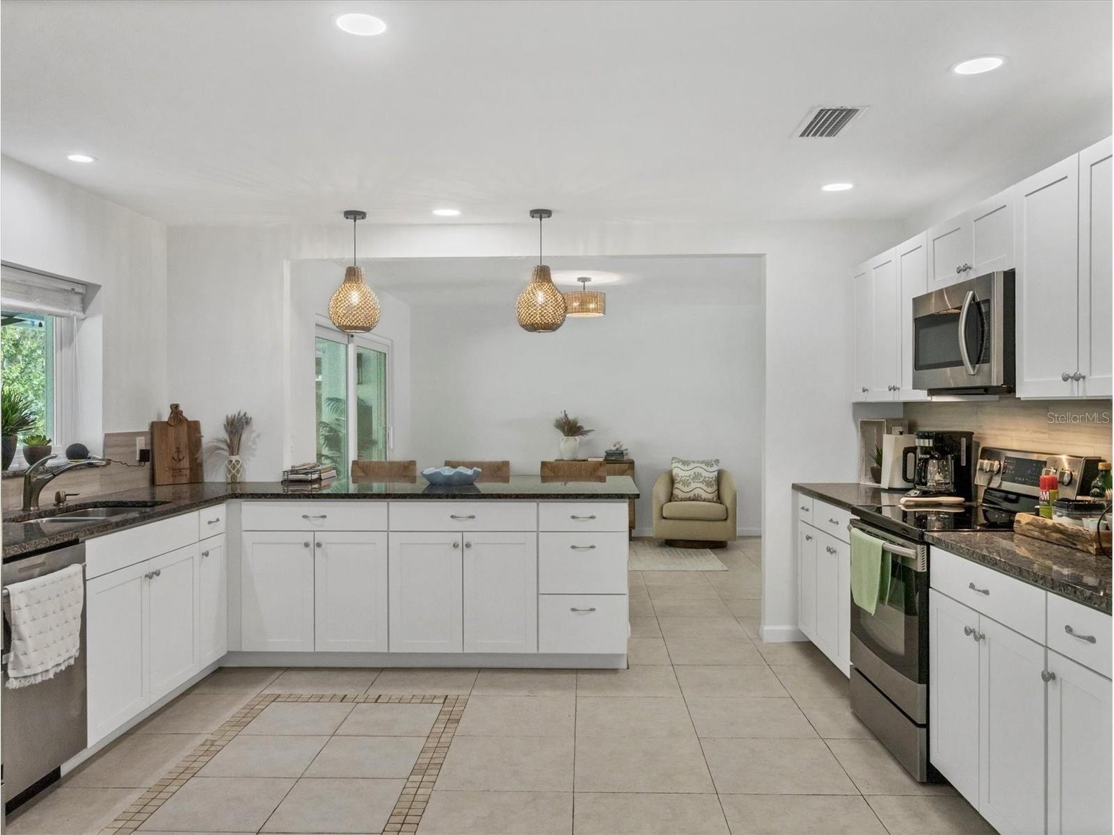 735 Birdsong Lane Sarasota FL 34242 A4660352 image15