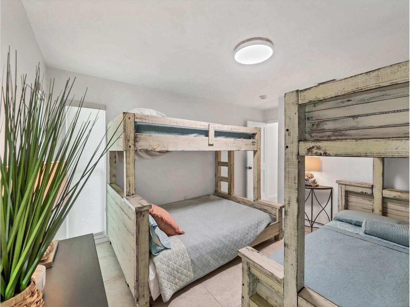 735 Birdsong Lane Sarasota FL 34242 A4660352 image22