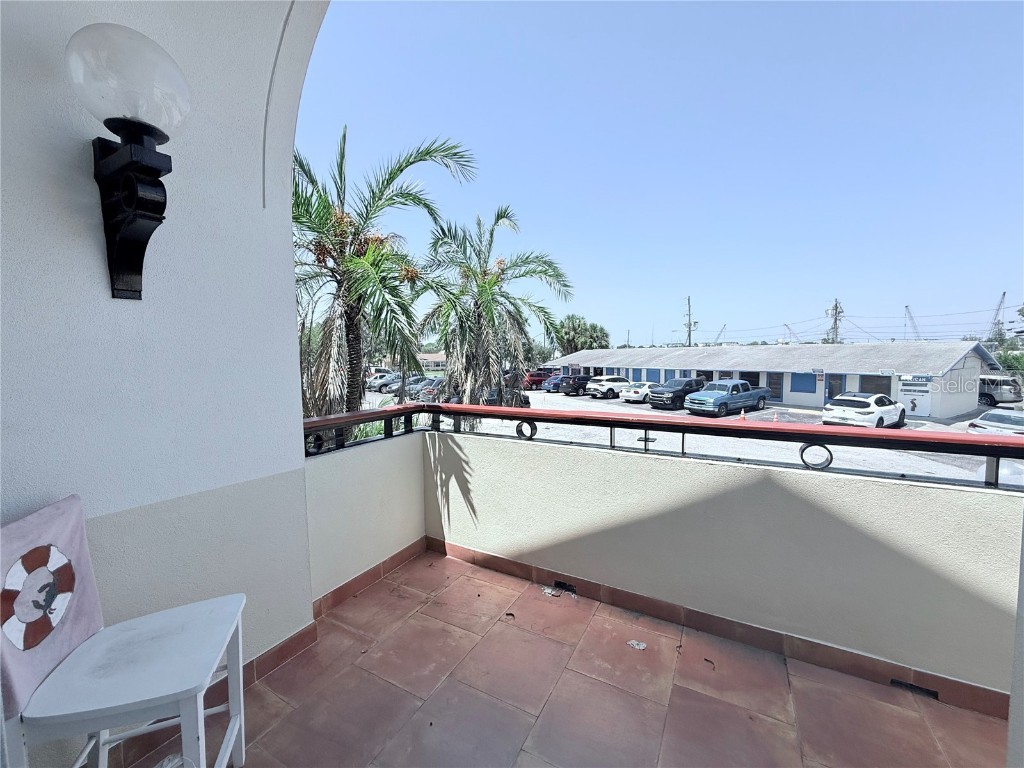 735 Dodecanese Boulevard Tarpon Springs FL 34689 TB8422370 image1