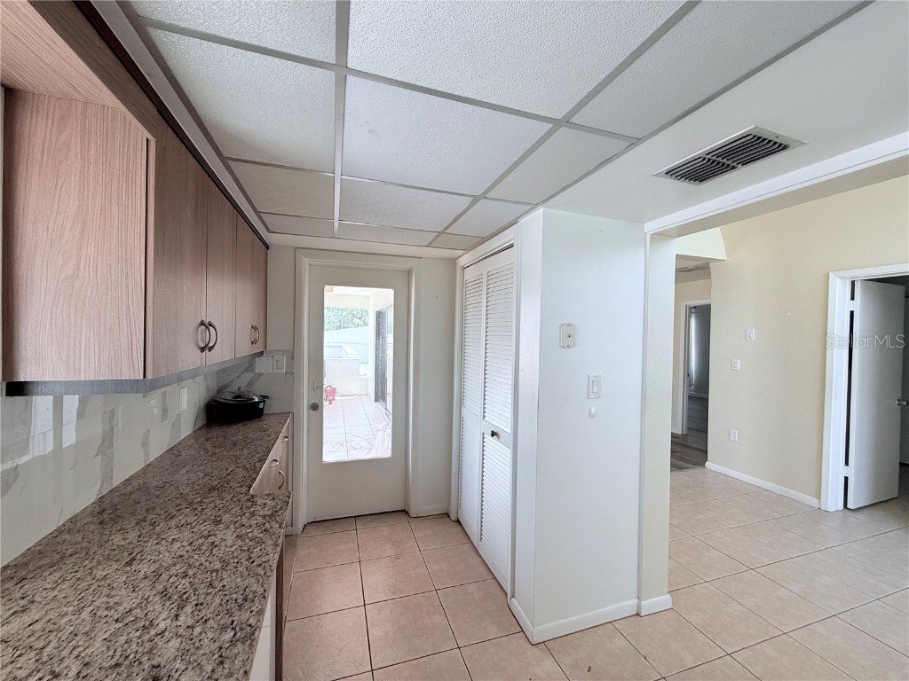 735 Dodecanese Boulevard Tarpon Springs FL 34689 TB8422370 image3