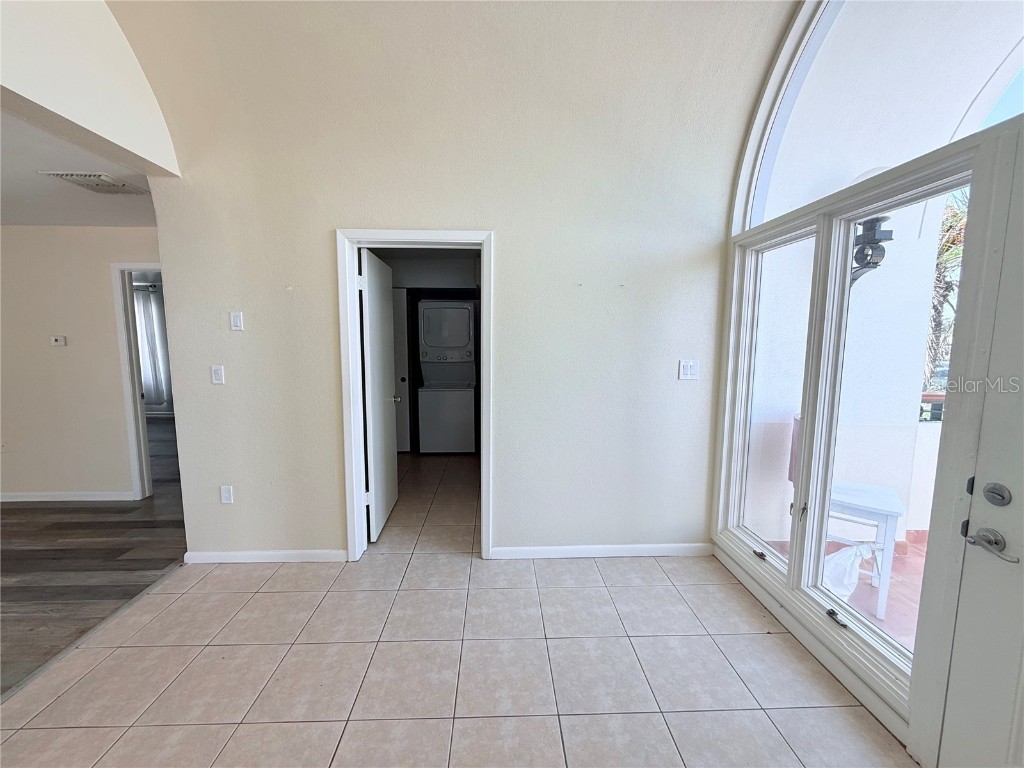 735 Dodecanese Boulevard Tarpon Springs FL 34689 TB8422370 image5