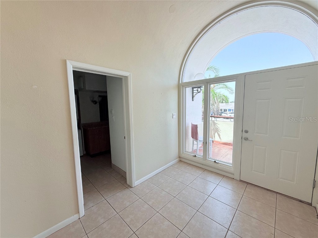 735 Dodecanese Boulevard Tarpon Springs FL 34689 TB8422370 image6