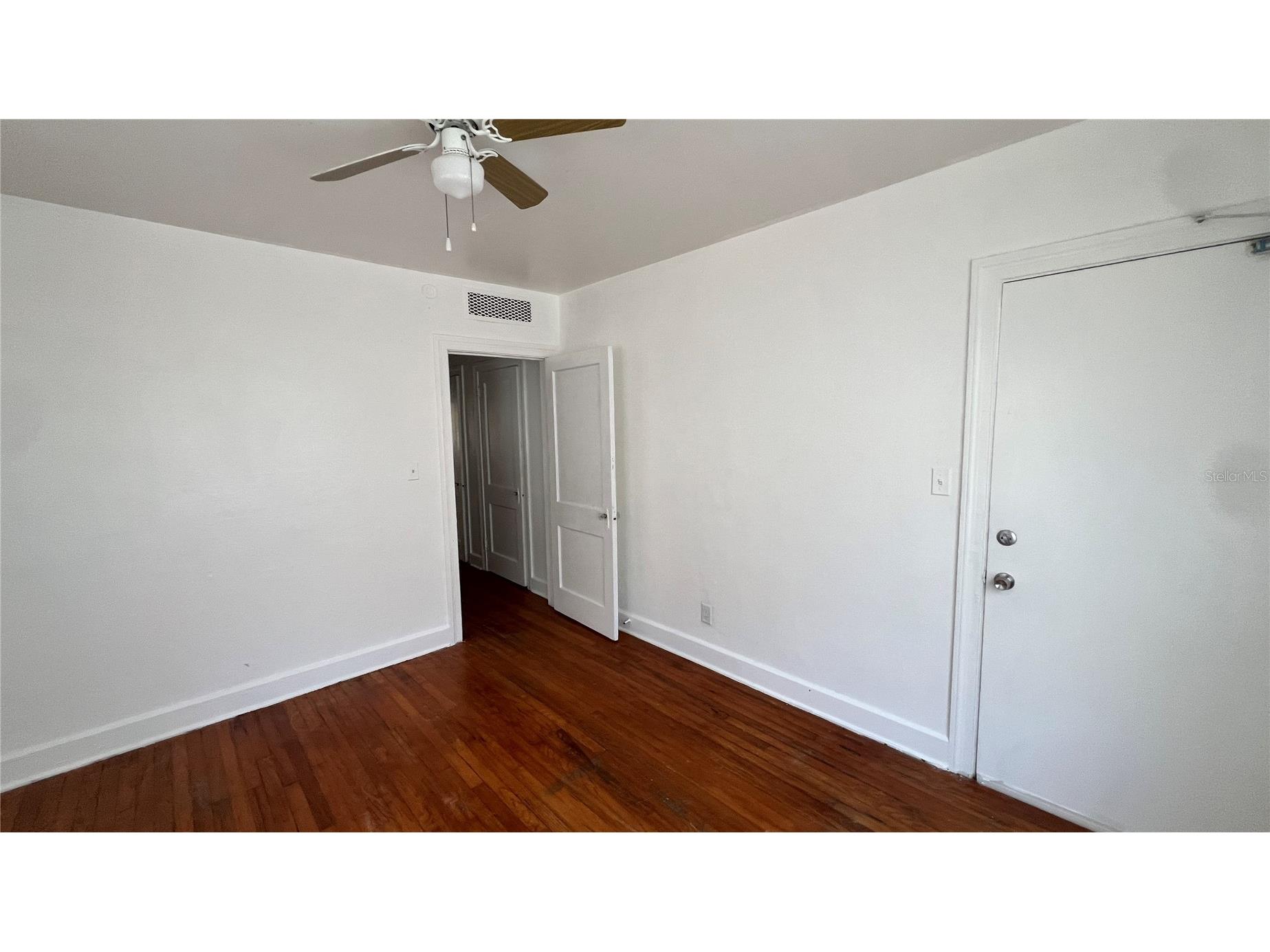 735 Grove Street N #2 Saint Petersburg FL 33701 TB8513902 image8