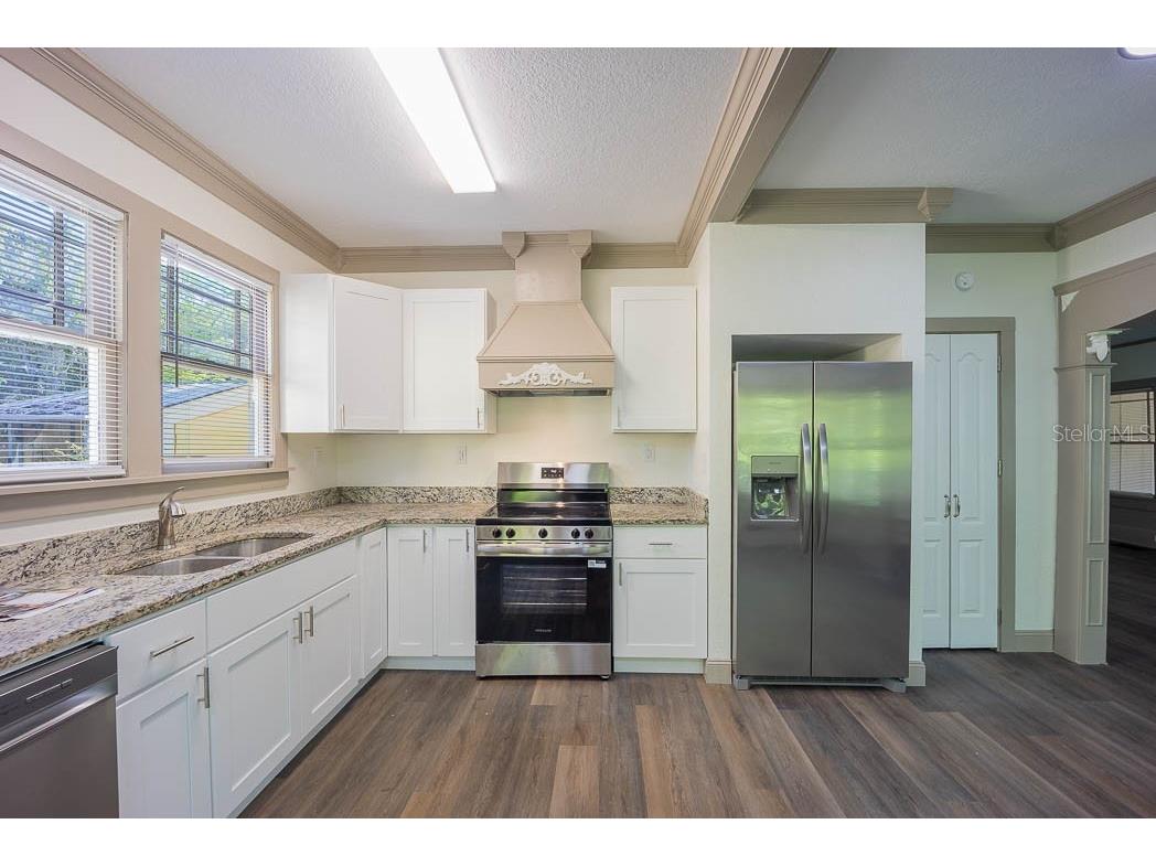 735 Montreville Ave Deland FL 32724 V4947977 image9