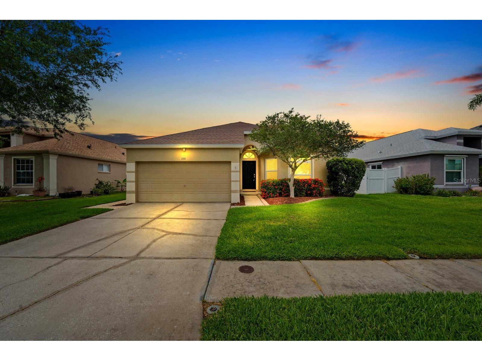 735 NE Addison Drive Saint Petersburg FL 33716 TB8507415 image1