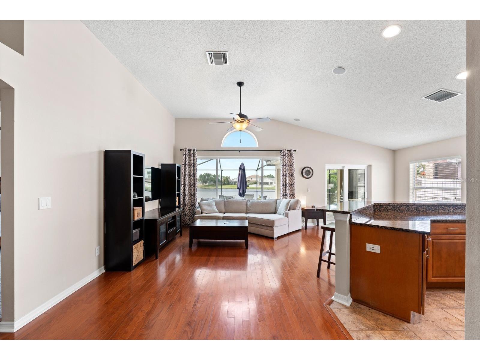 735 NE Addison Drive Saint Petersburg FL 33716 TB8507415 image6