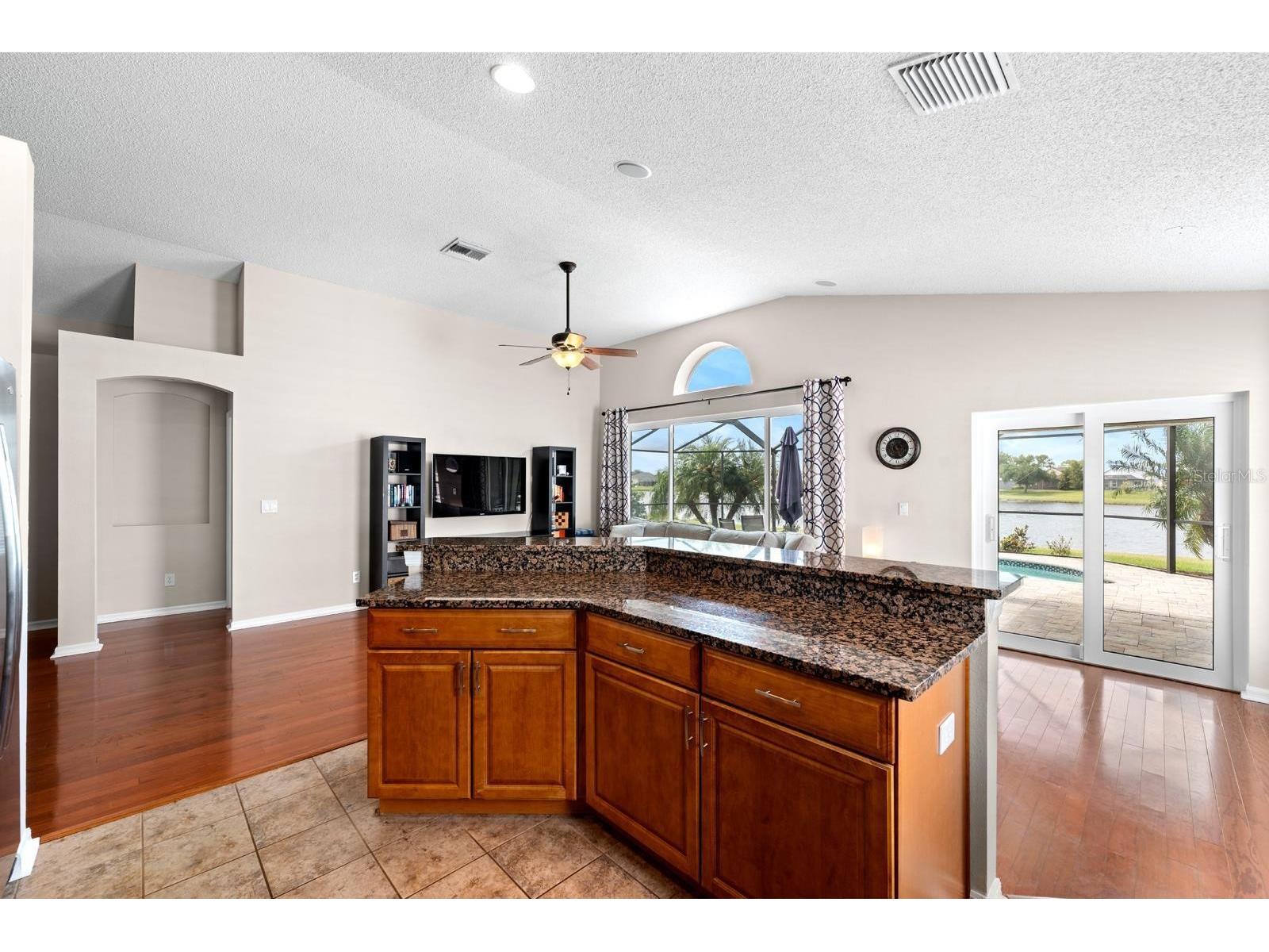 735 NE Addison Drive Saint Petersburg FL 33716 TB8507415 image9