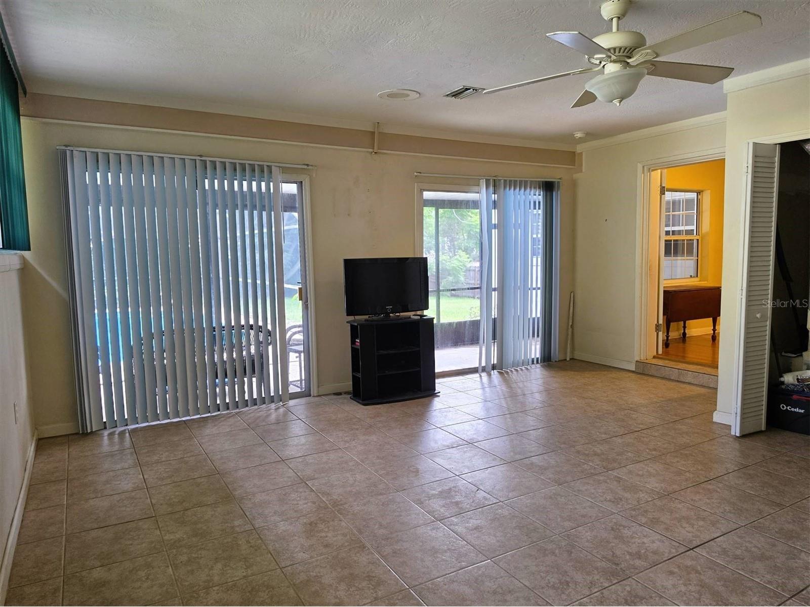 735 Overhill Road Deland FL 32720 TB8519496 image16