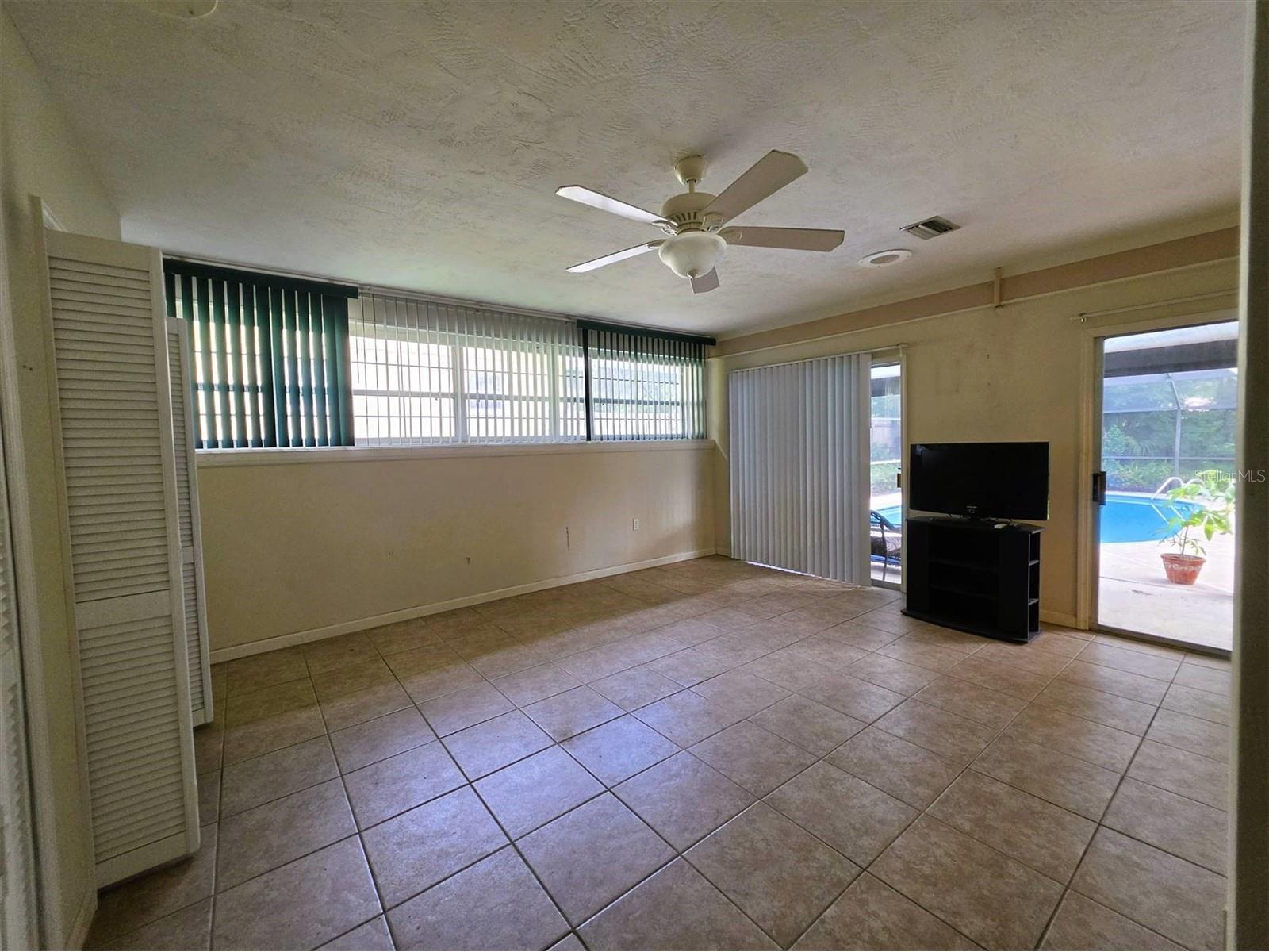 735 Overhill Road Deland FL 32720 TB8519496 image17