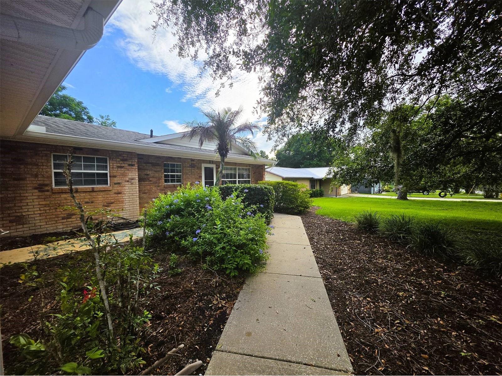 735 Overhill Road Deland FL 32720 TB8519496 image27