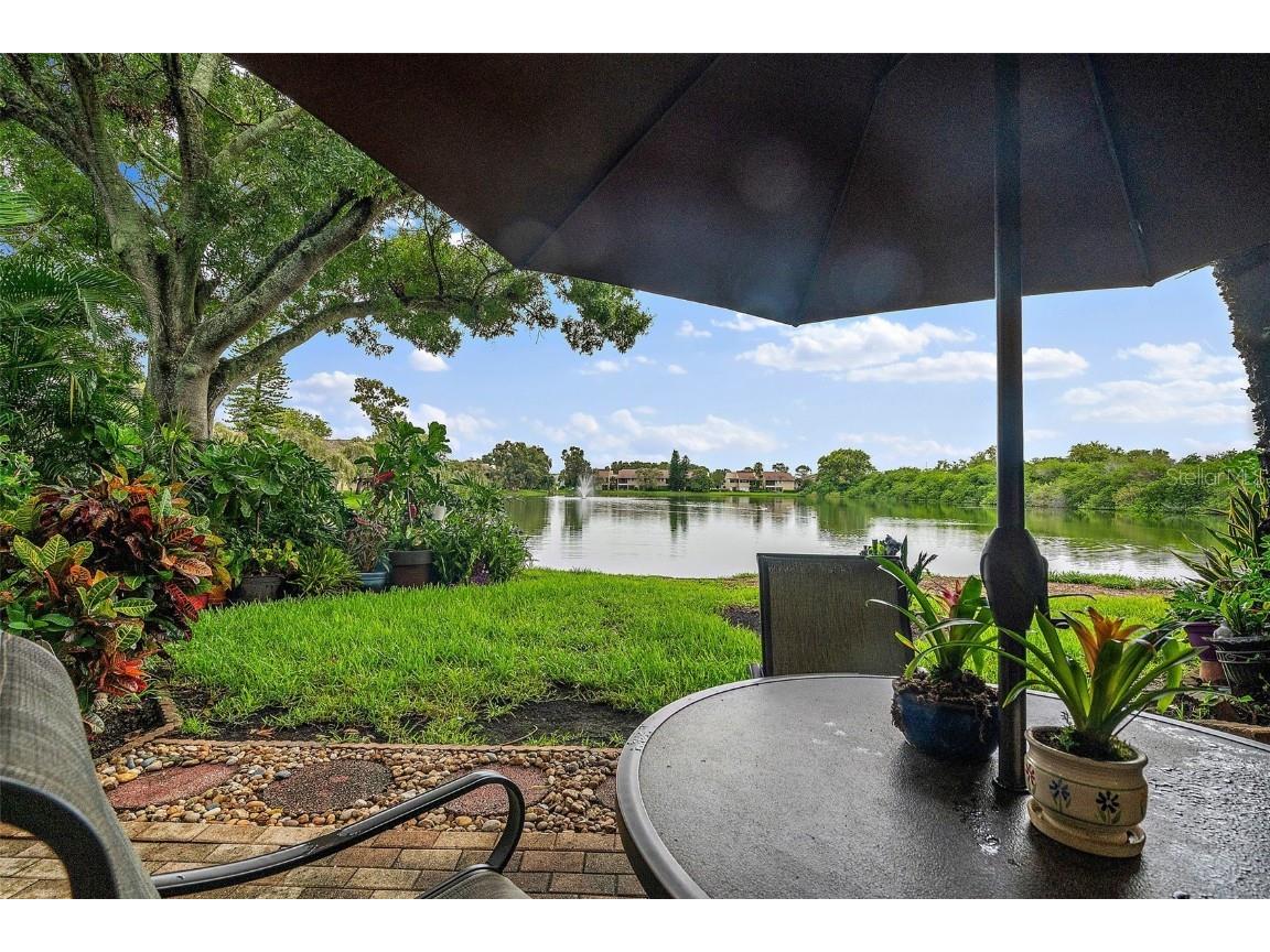 735 S Village Drive N #102 Saint Petersburg FL 33716 U8249639 image1