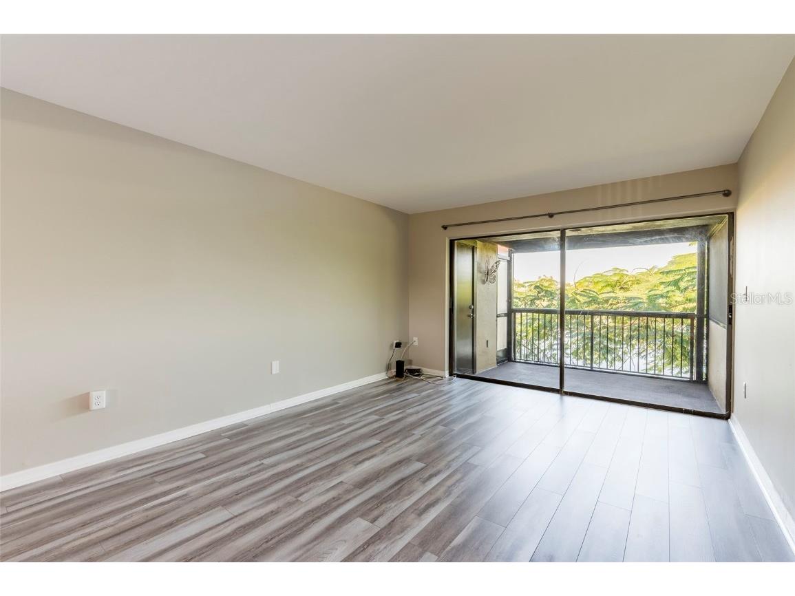 735 S Village Drive N #206 Saint Petersburg FL 33716 TB8448749 image11