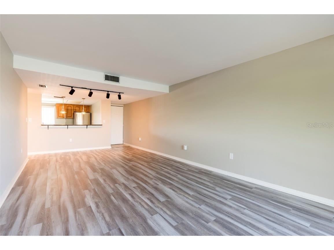 735 S Village Drive N #206 Saint Petersburg FL 33716 TB8448749 image17