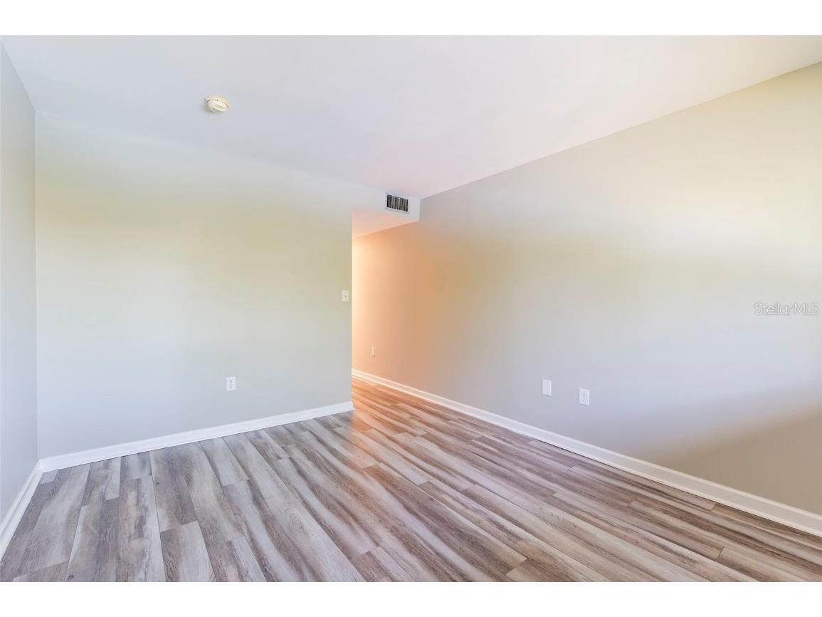 735 S Village Drive N #206 Saint Petersburg FL 33716 TB8448749 image21