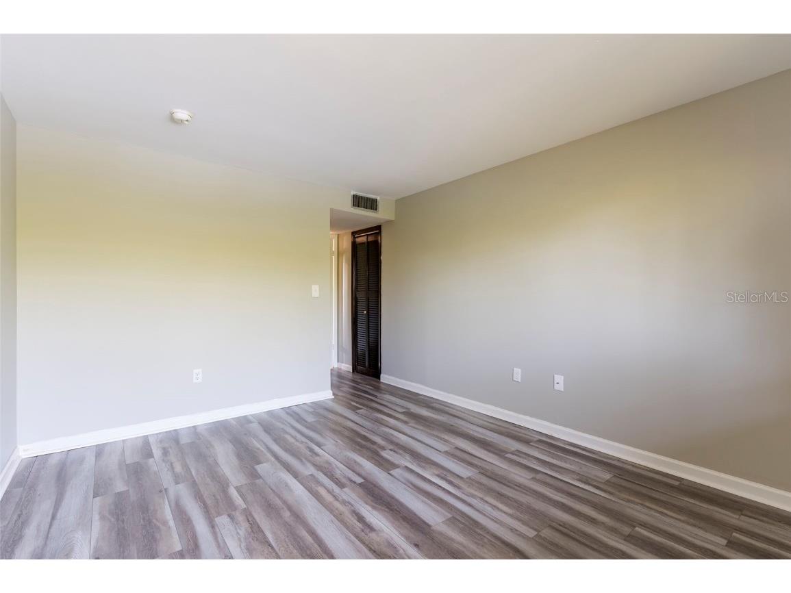 735 S Village Drive N #206 Saint Petersburg FL 33716 TB8448749 image31