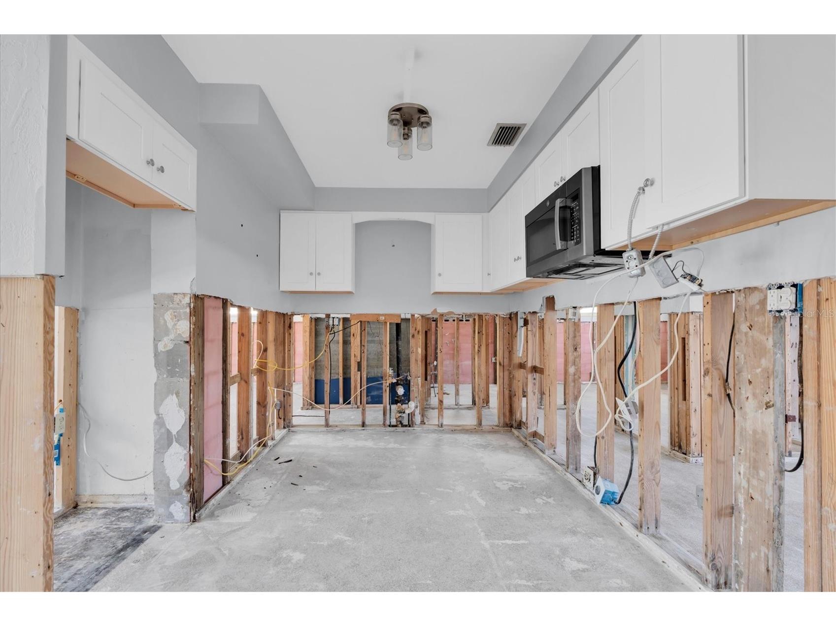 735 Snell Isle Boulevard NE Saint Petersburg FL 33704 TB8481936 image9