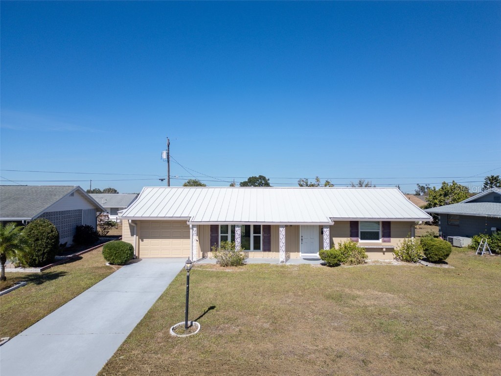 735 Torrey Pines Avenue Sun City Center FL 33573 TB8446676 image2