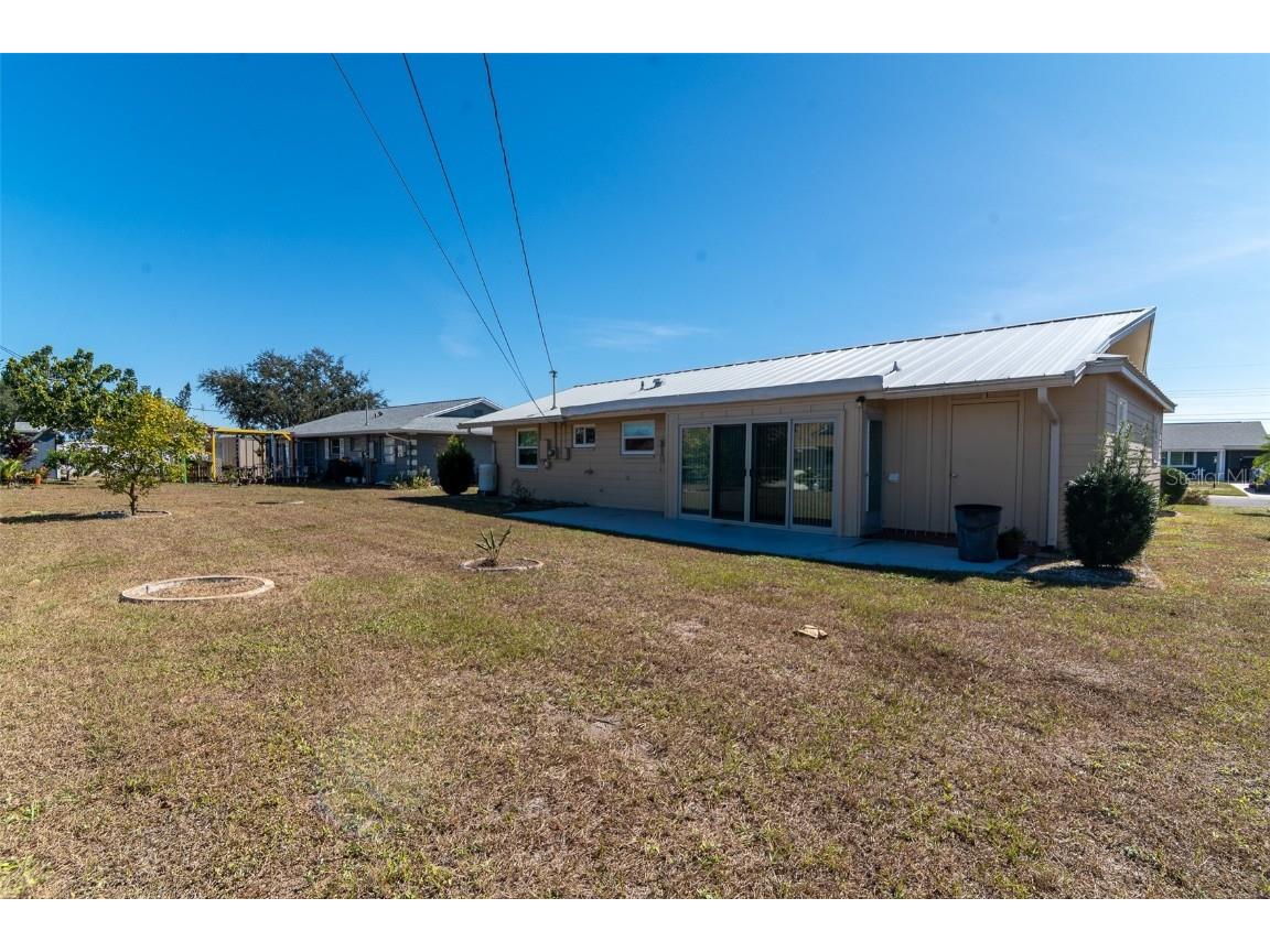 735 Torrey Pines Avenue Sun City Center FL 33573 TB8446676 image27