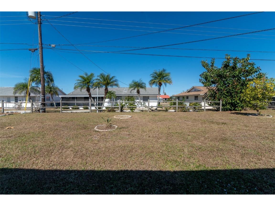 735 Torrey Pines Avenue Sun City Center FL 33573 TB8446676 image31