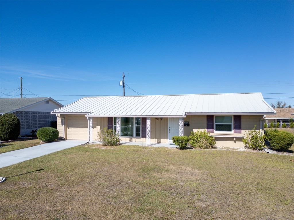 735 Torrey Pines Avenue Sun City Center FL 33573 TB8446676 image5