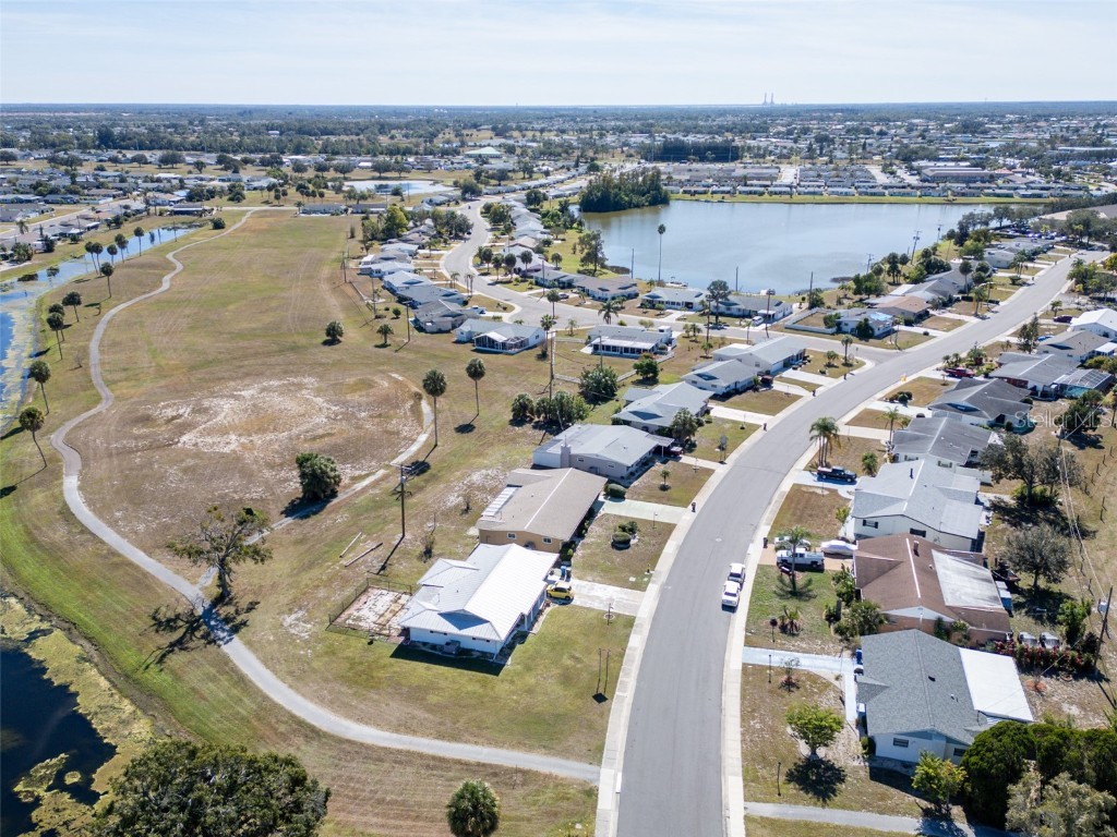 735 Torrey Pines Avenue Sun City Center FL 33573 TB8446676 image53