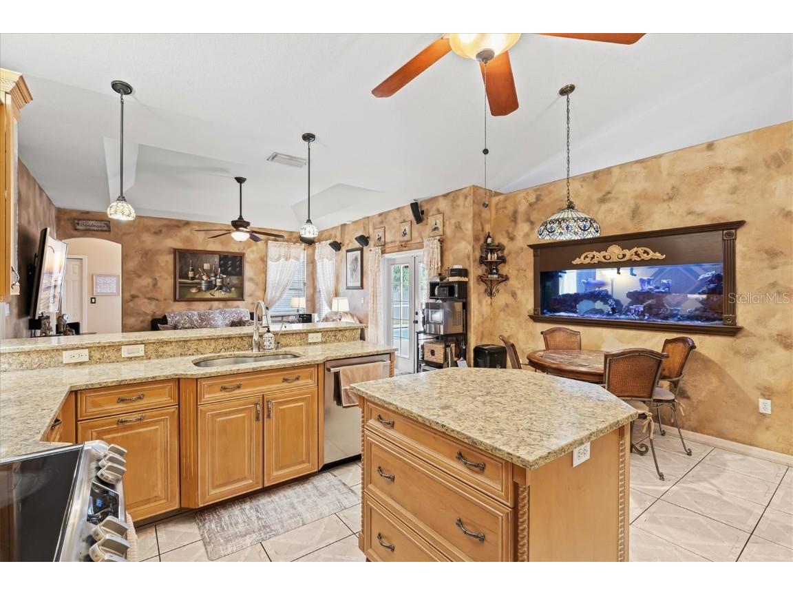 7350 Deer Crossing Court Sarasota FL 34240 A4671132 image16