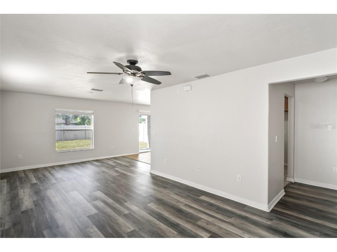 7350 Lumber Port Drive Ruskin FL 33573 TB8368278 image2