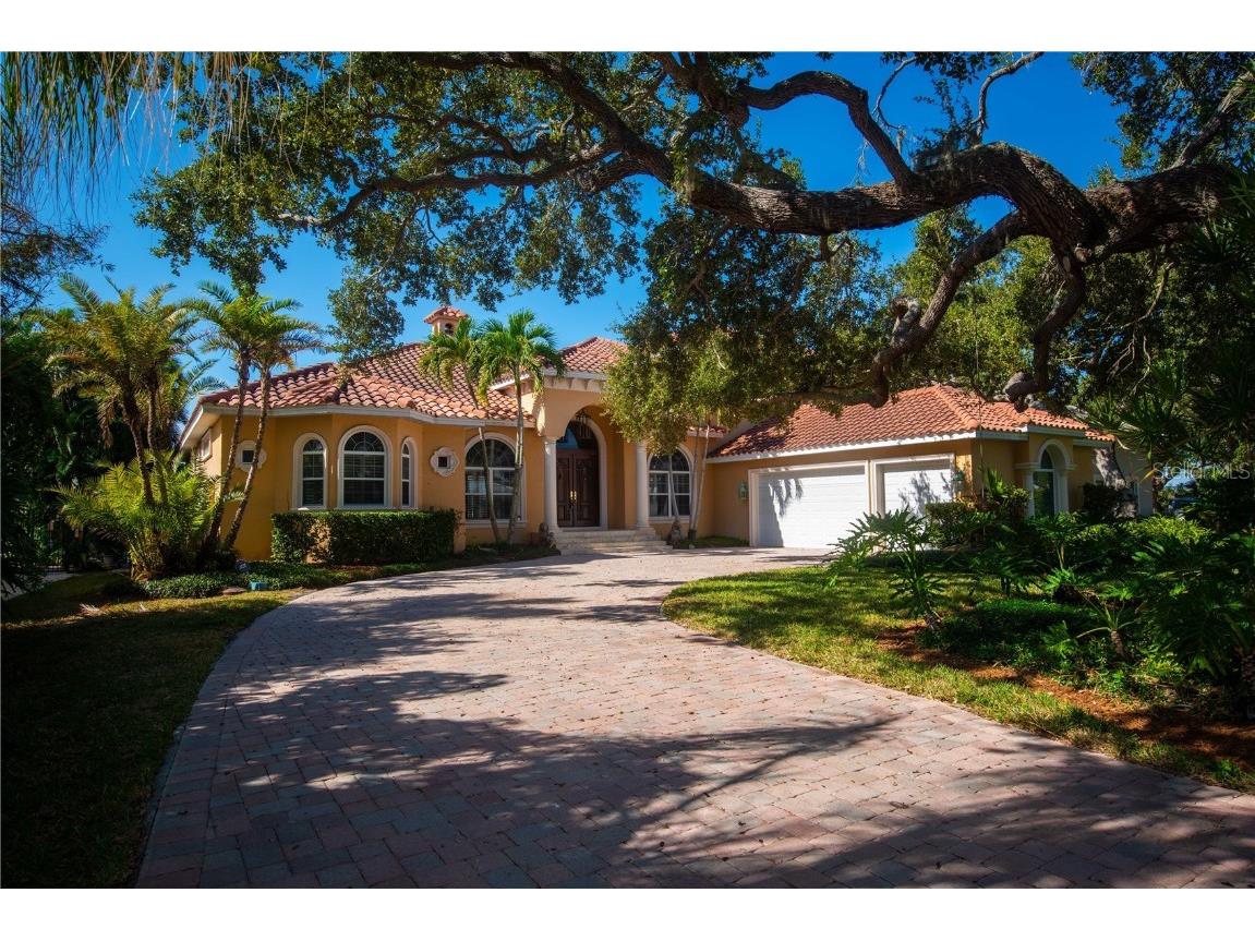 7350 Periwinkle Drive Sarasota FL 34231 A4667555 image1