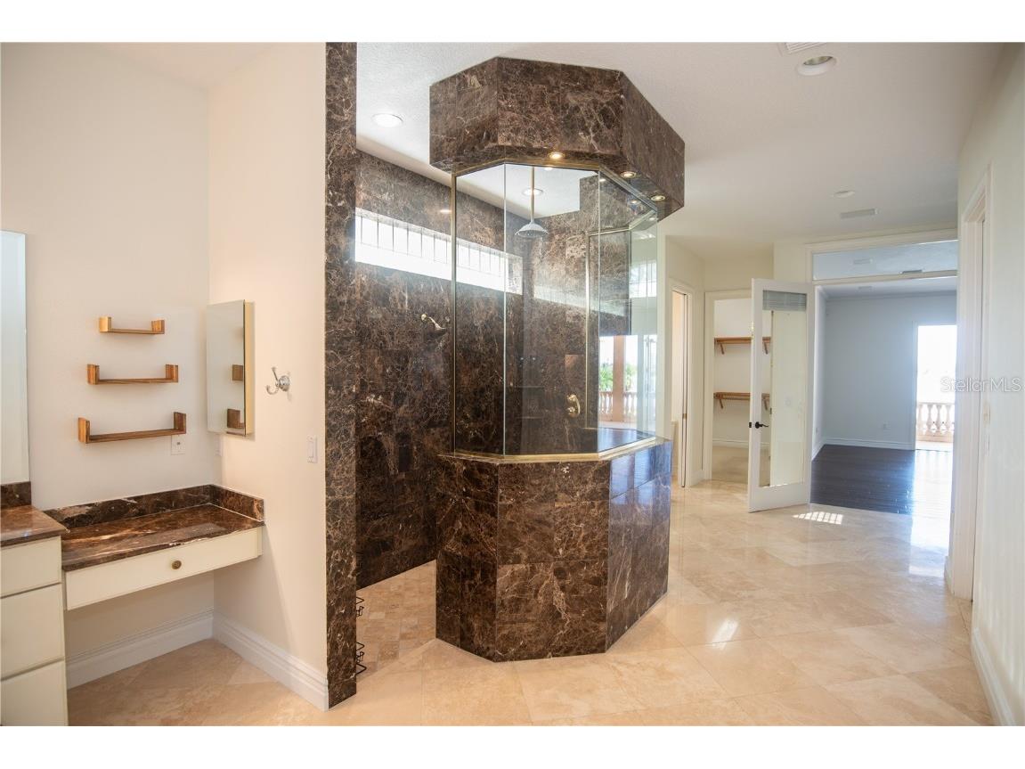 7350 Periwinkle Drive Sarasota FL 34231 A4667555 image16