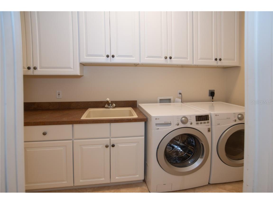 7350 Periwinkle Drive Sarasota FL 34231 A4667555 image20