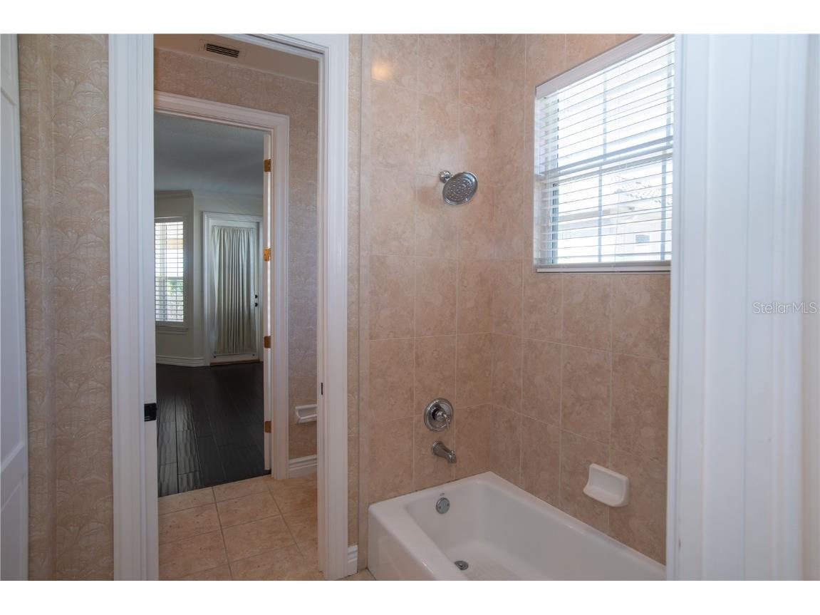 7350 Periwinkle Drive Sarasota FL 34231 A4667555 image31