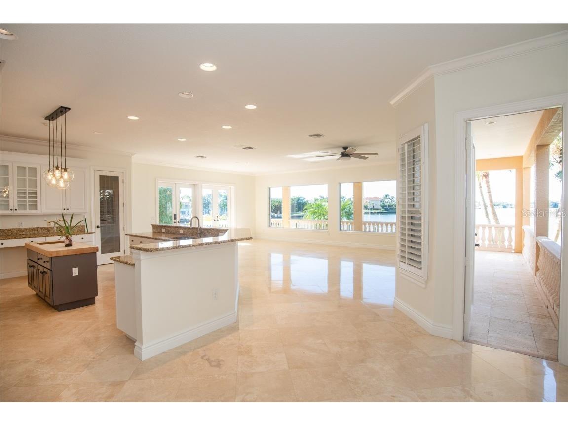 7350 Periwinkle Drive Sarasota FL 34231 A4667555 image8