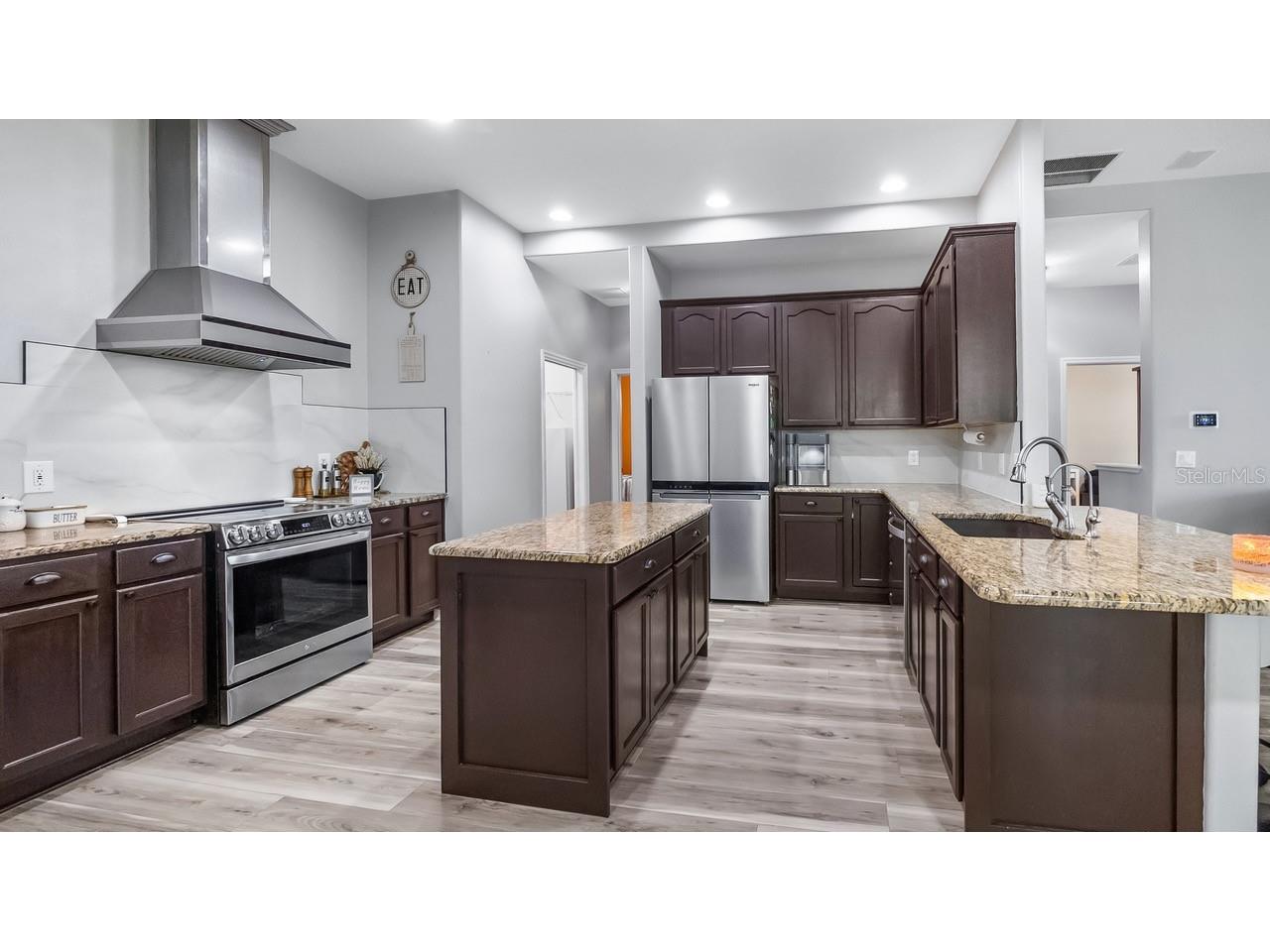 7351 Spring Mountain Lane Yalaha FL 34797 G5110178 image15