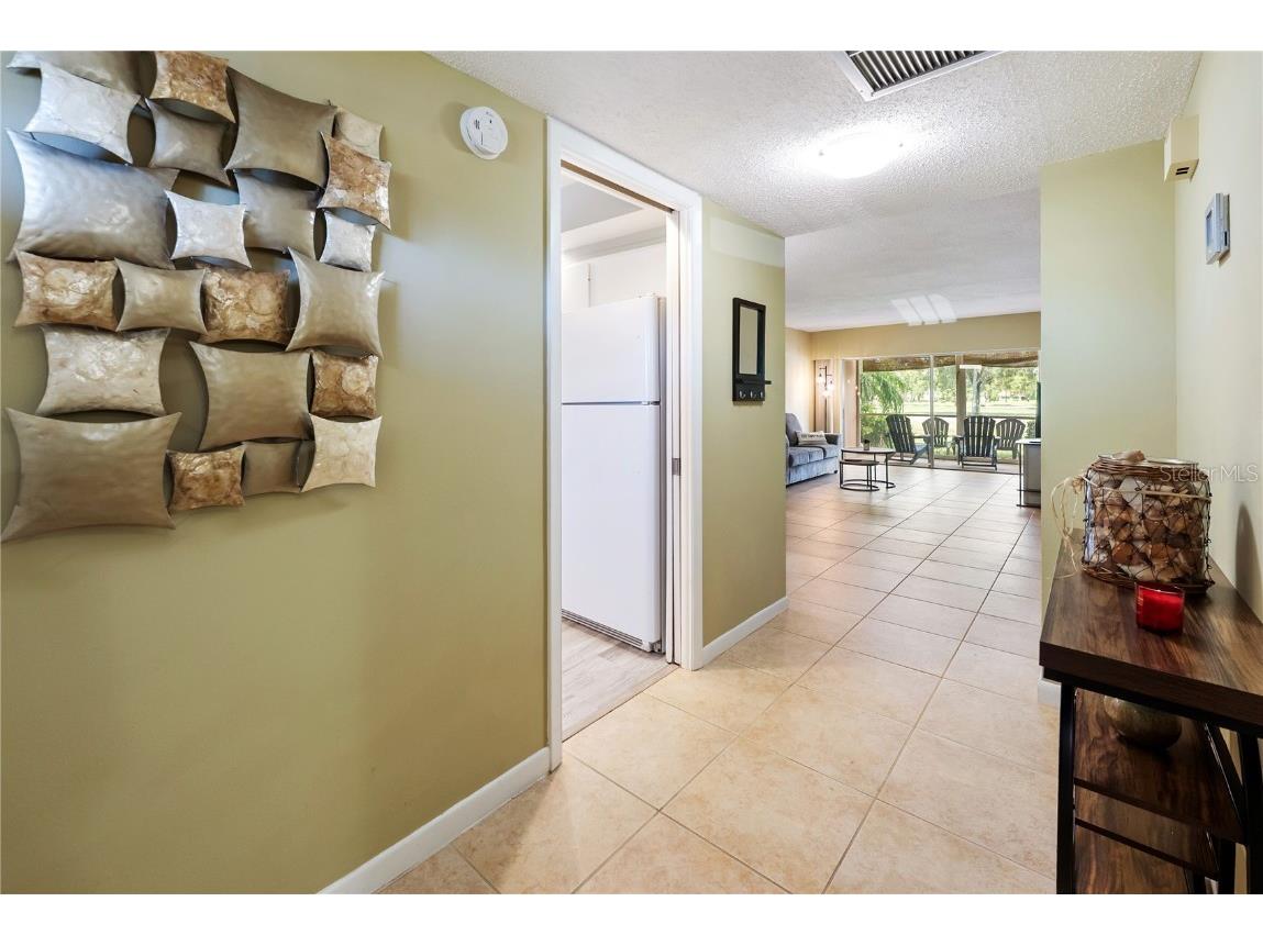 7351 W Country Club Drive N #103 Sarasota FL 34243 A4660263 image2