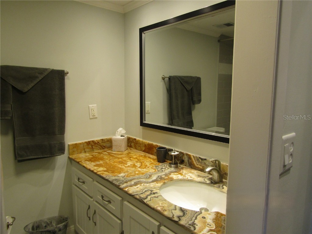 7351 W Country Club Drive N #202 Sarasota FL 34243 A4618843 image17