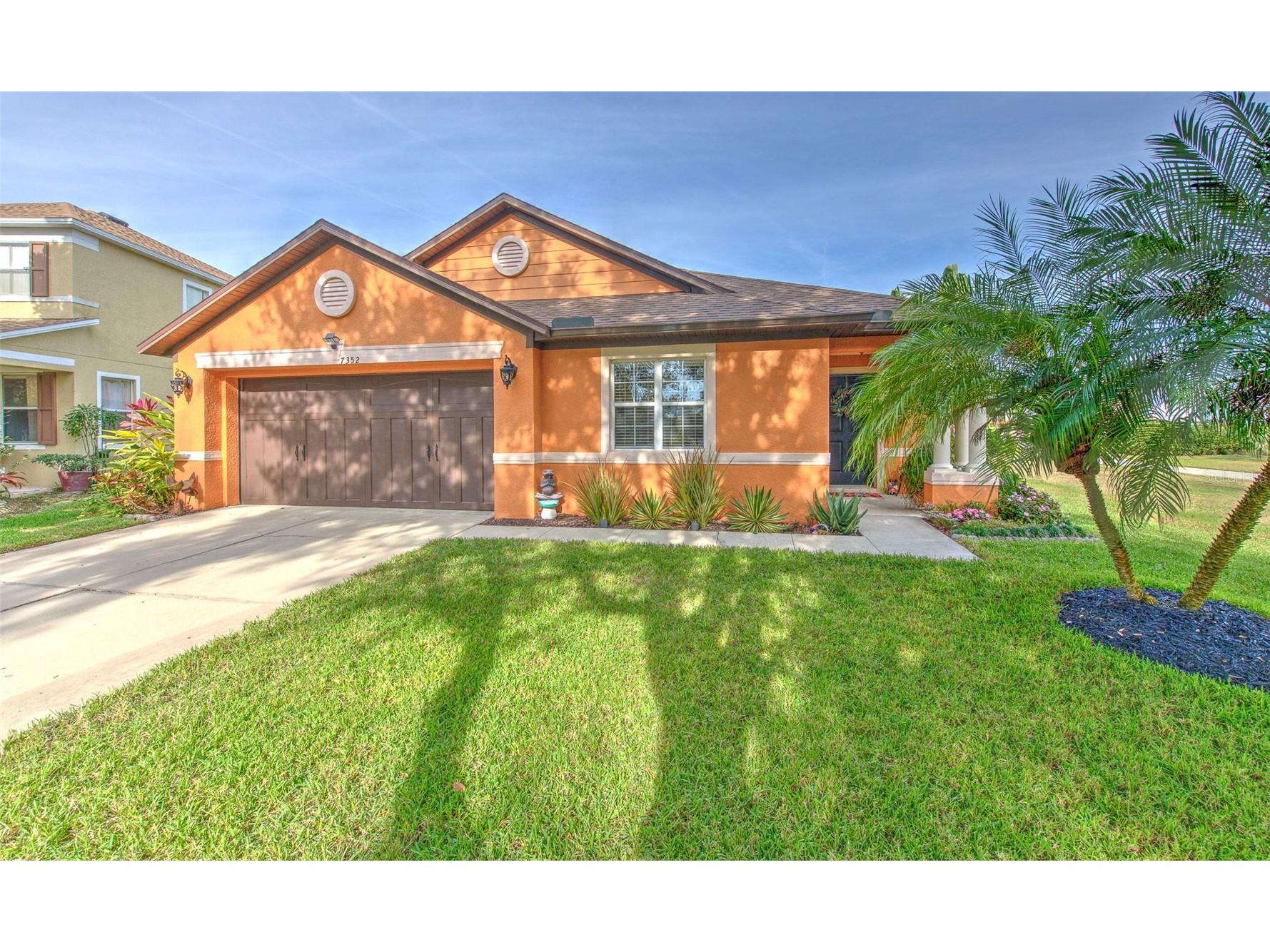 7352 Bridgeview Drive Wesley Chapel FL 33545 TB8464032 image1