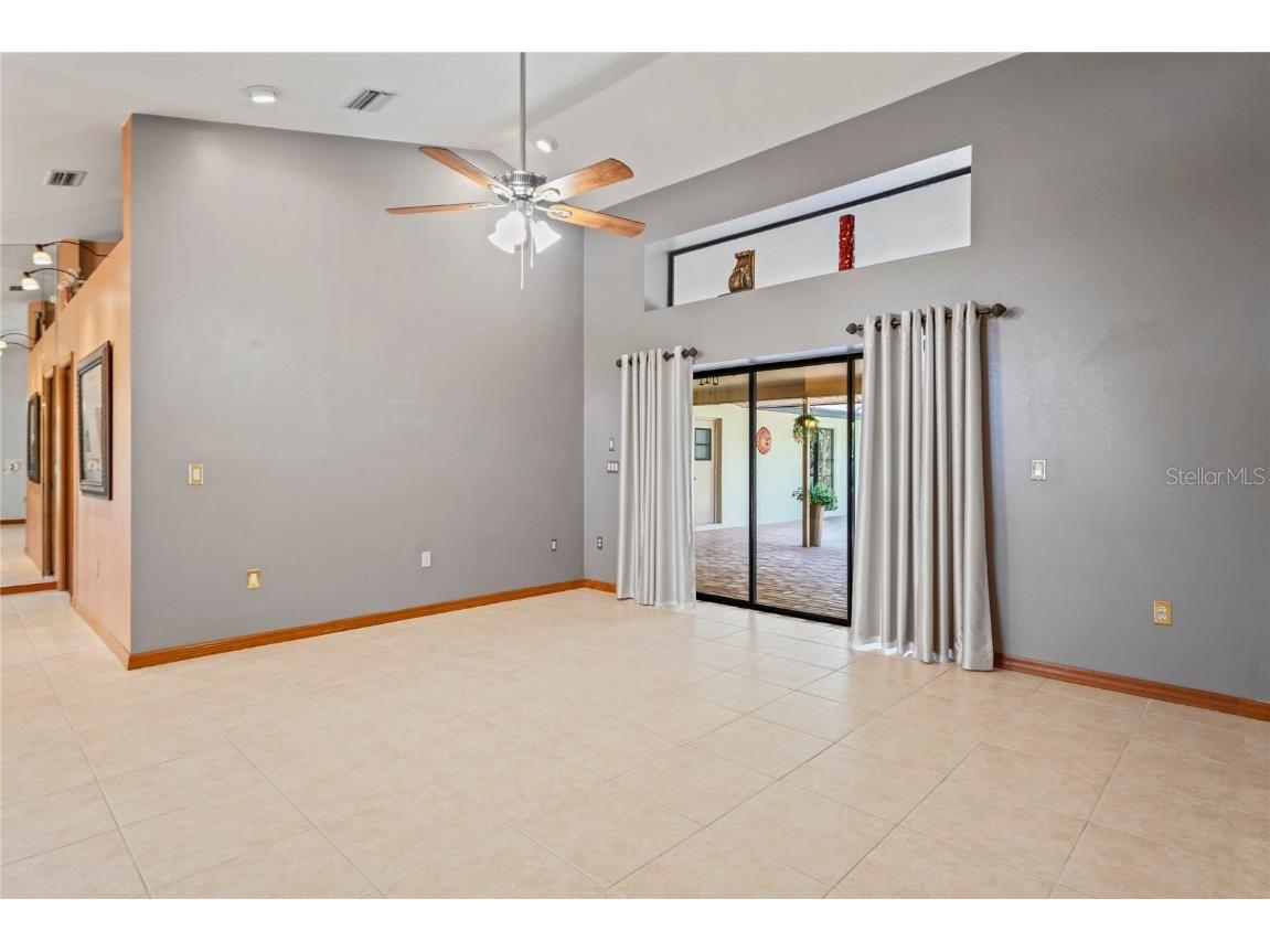 7353 Dogwood Crescent Spring Hill FL 34607 TB8381934 image12