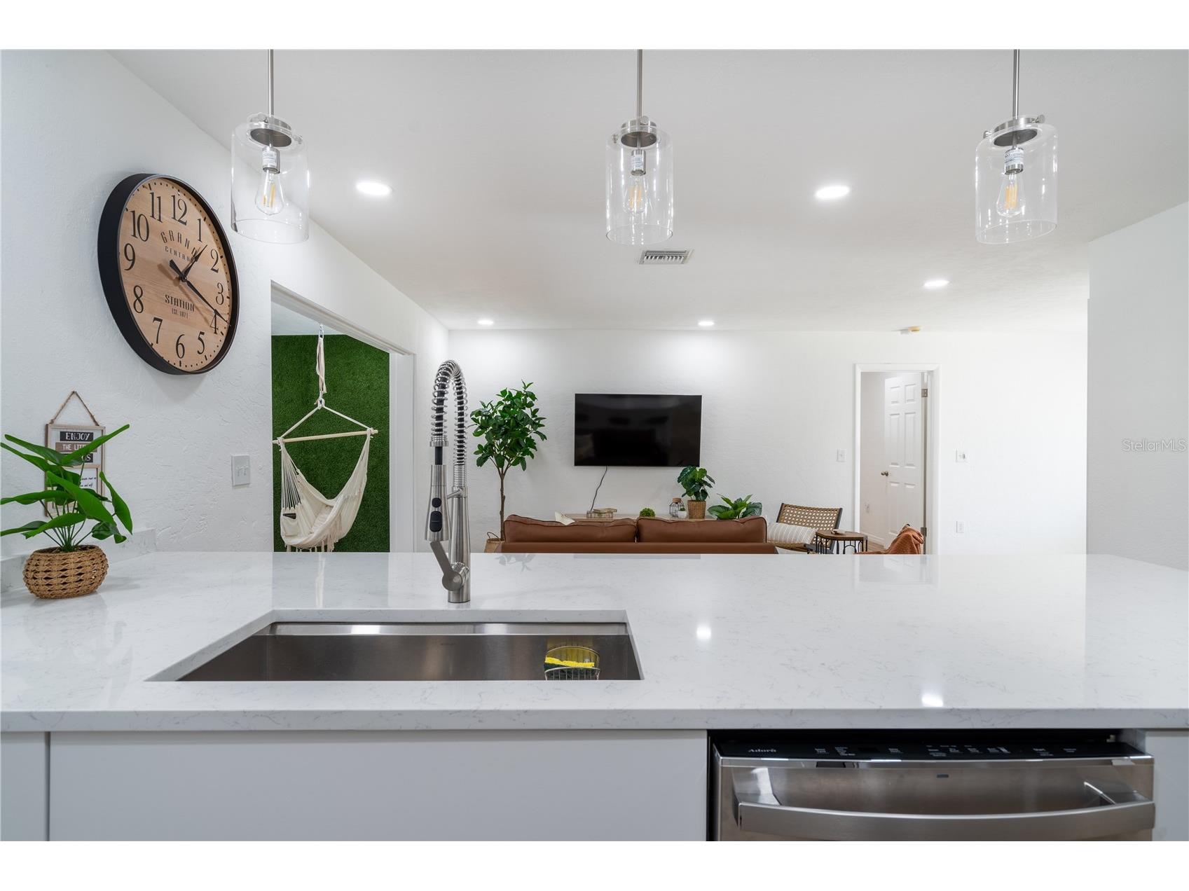 7354 Biltmore Drive Sarasota FL 34231 A4544255 image13