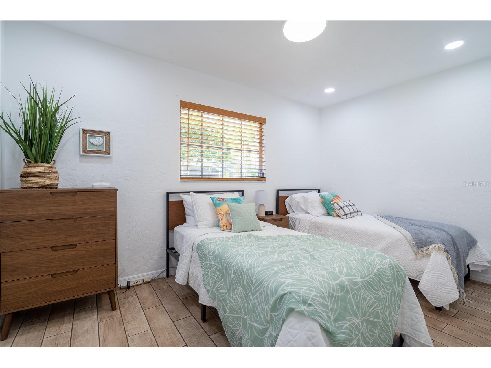 7354 Biltmore Drive Sarasota FL 34231 A4544255 image37