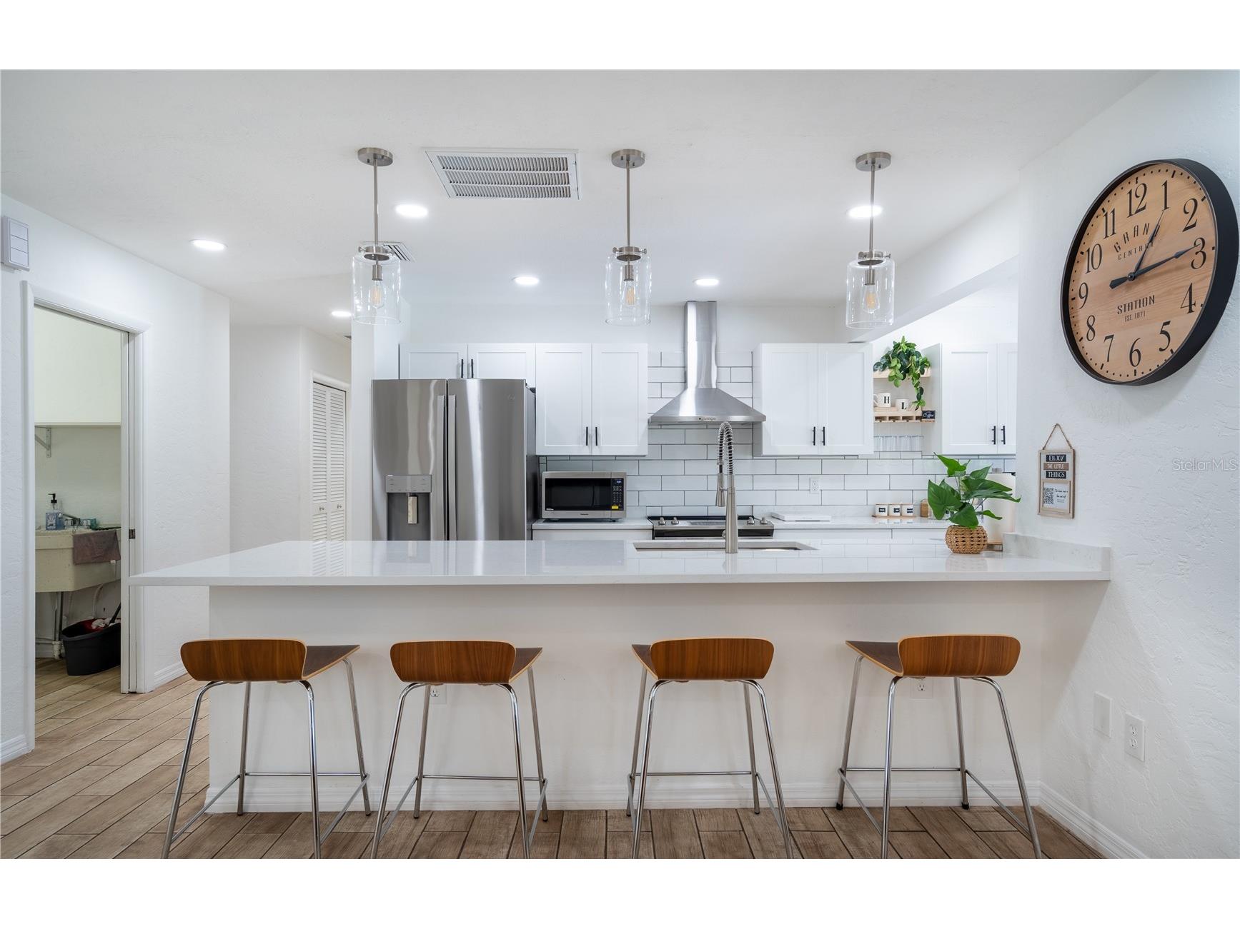 7354 Biltmore Drive Sarasota FL 34231 A4544255 image8