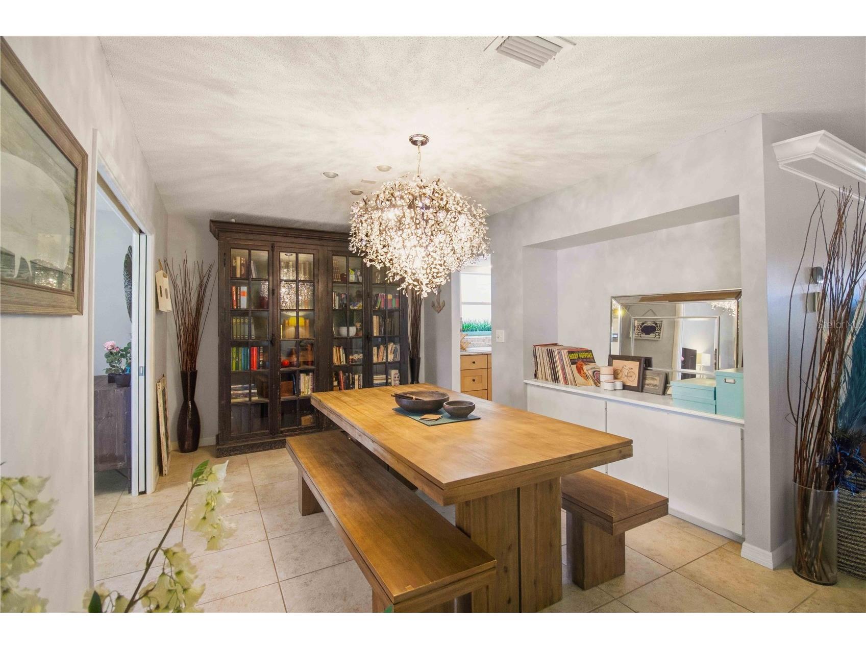 7354 W Country Club Drive N Sarasota FL 34243 A4689516 image13