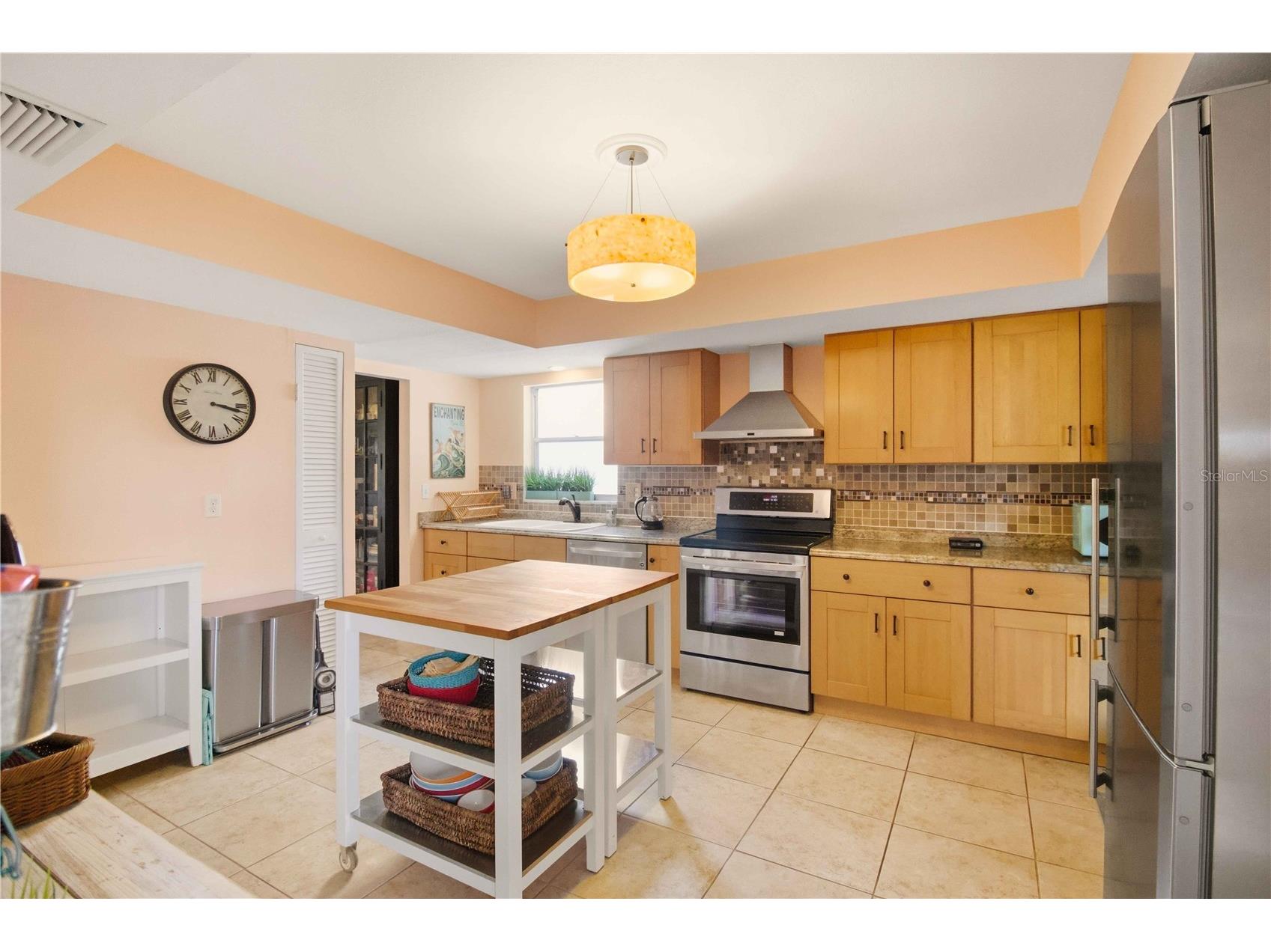 7354 W Country Club Drive N Sarasota FL 34243 A4689516 image15