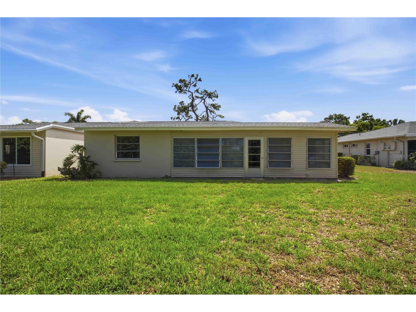 7354 W Country Club Drive N Sarasota FL 34243 A4689516 image34