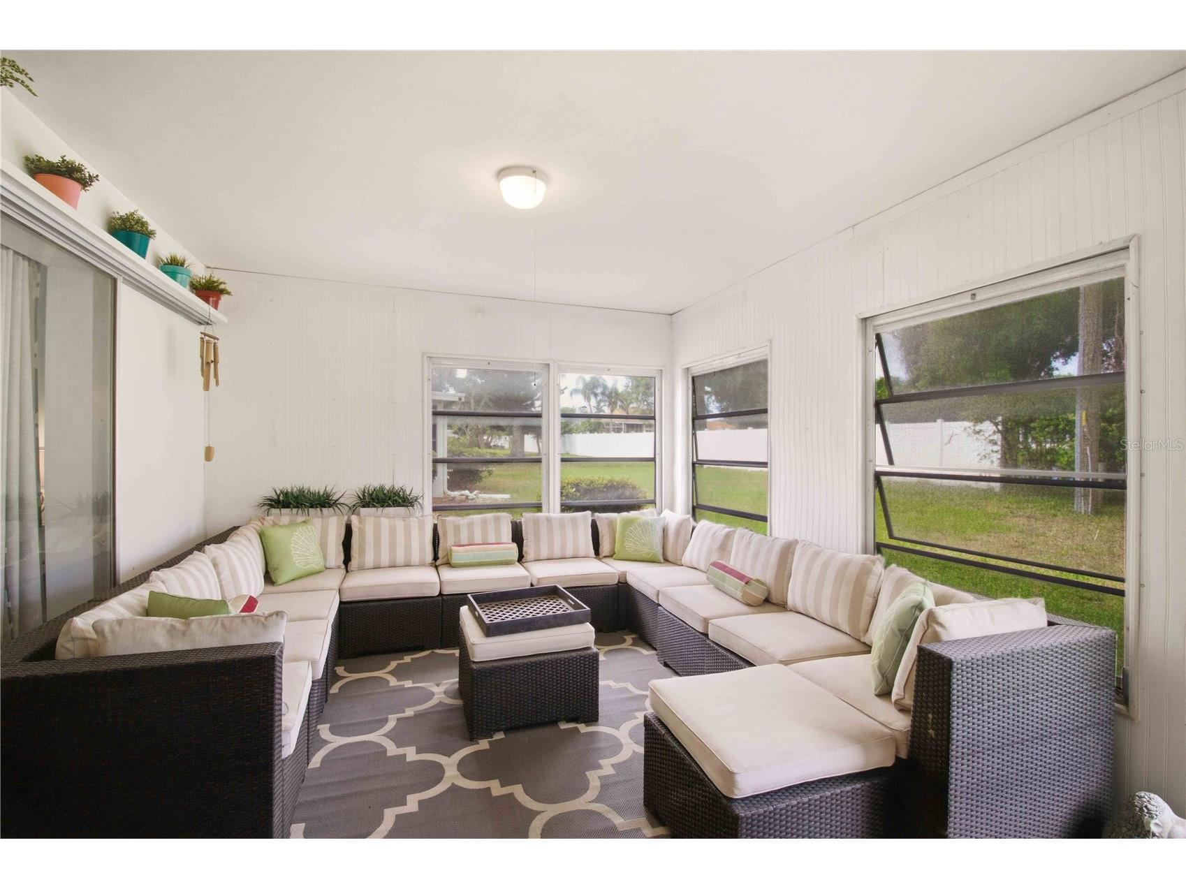 7354 W Country Club Drive N Sarasota FL 34243 A4689516 image5